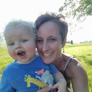 Meet your Posher, Genia